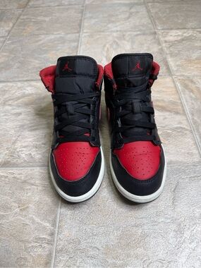 Air Jordan 1 Mid Bred Twist PS Boys Shoe Size 3Y Black DQ8424-067 Preowned